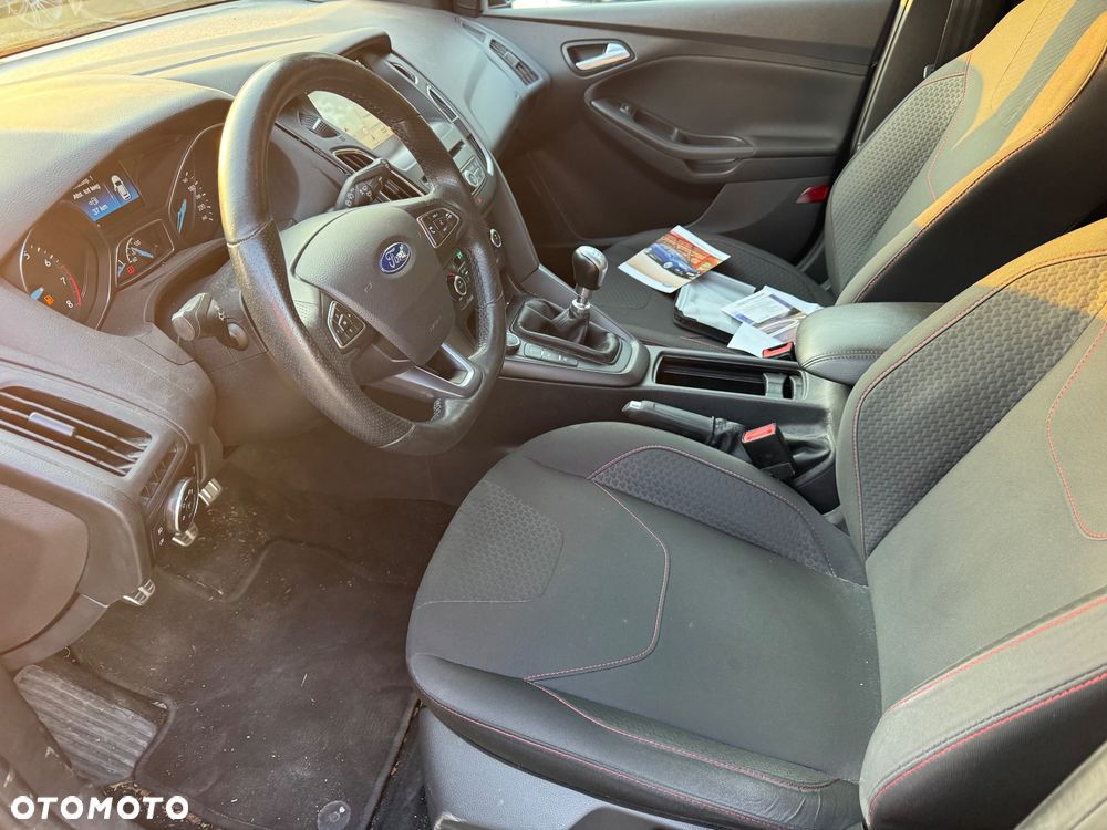 Ford Focus 1.0 EcoBoost Start-Stopp-System ST-LINE - 7
