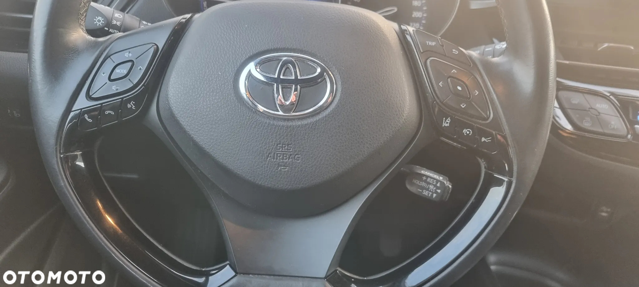 Toyota C-HR 1.8 Hybrid Dynamic - 31
