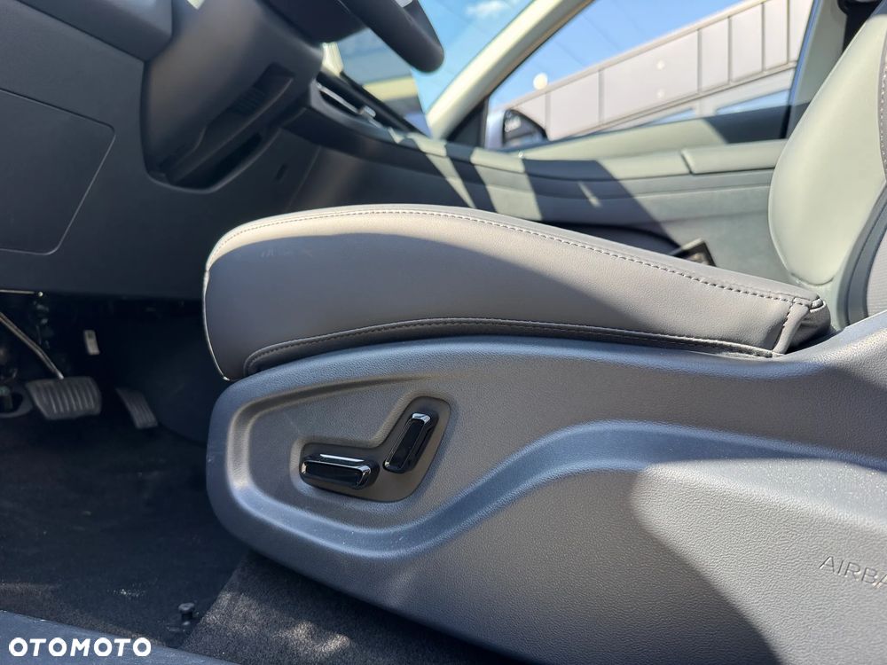 Geely Starray EM-i 1.5 PHEV Pro - 17