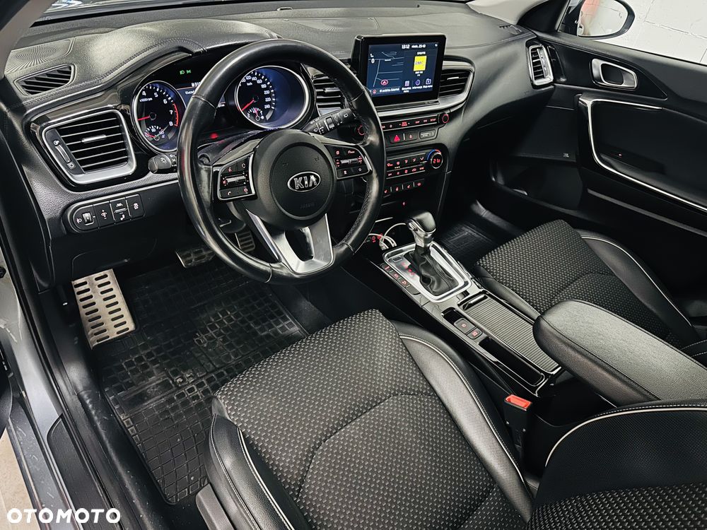 Kia Ceed 1.4 T-GDI L Business Line Plus DCT - 10
