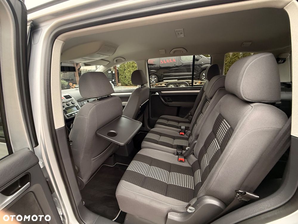 Volkswagen Touran 2.0 TDI United - 15