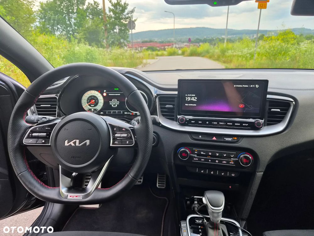 Kia ProCeed - 16
