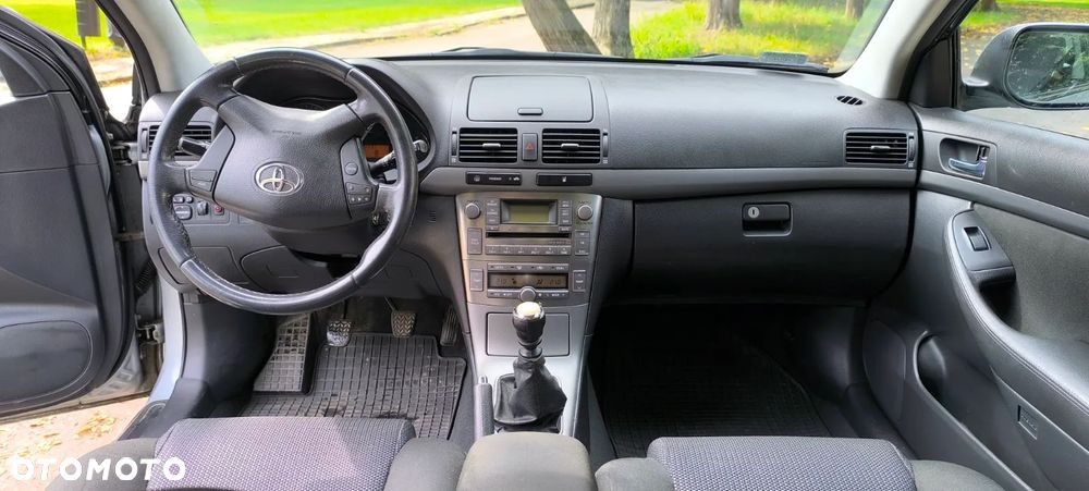 Toyota Avensis 2.0 D-4D Sol - 6