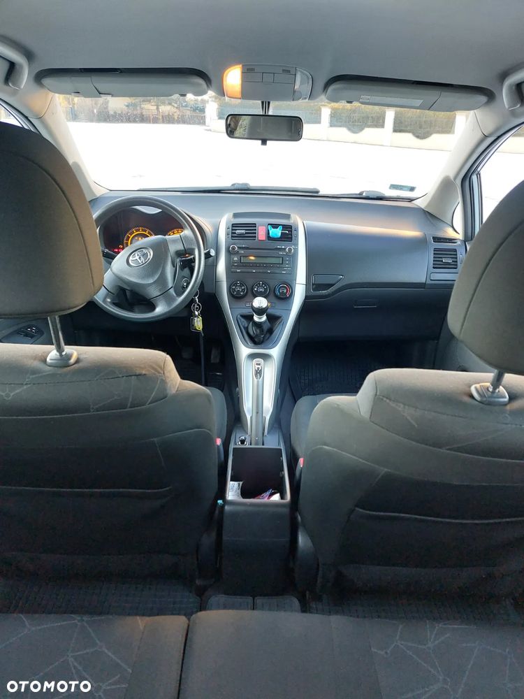 Toyota Auris 1.33 VVT-i Terra - 5