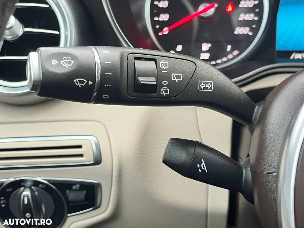 Mercedes-Benz GLC 220 d 4MATIC - 18