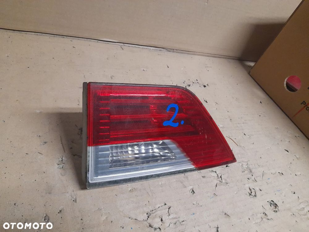 LAMPA PRAWY TYŁ W KLAPĘ BMW X3 E83 nr 7162214 - 3