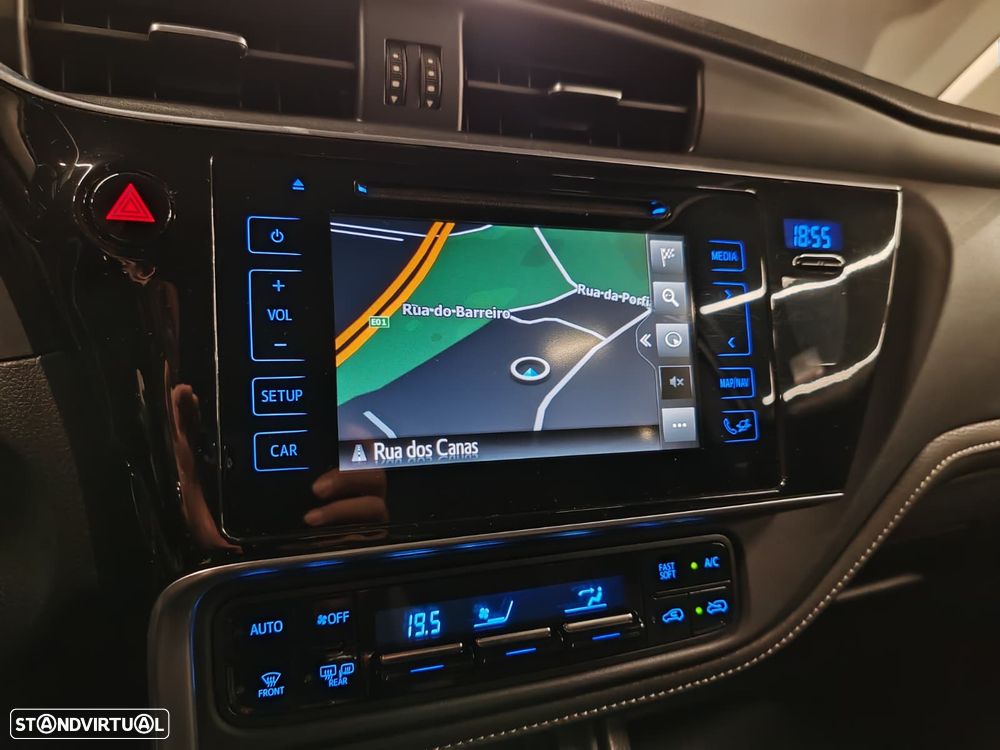 Toyota Auris Touring Sports 1.4 D-4D C.+P.Sport+Navi - 16