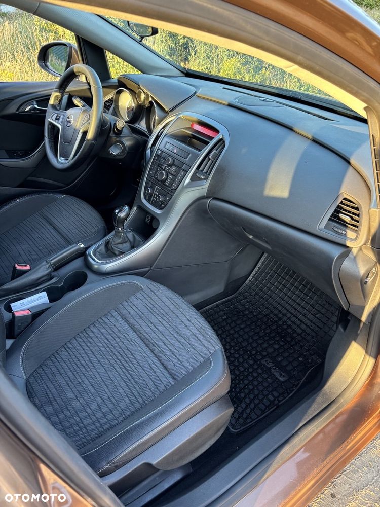 Opel Astra 1.6 EU6 - 13