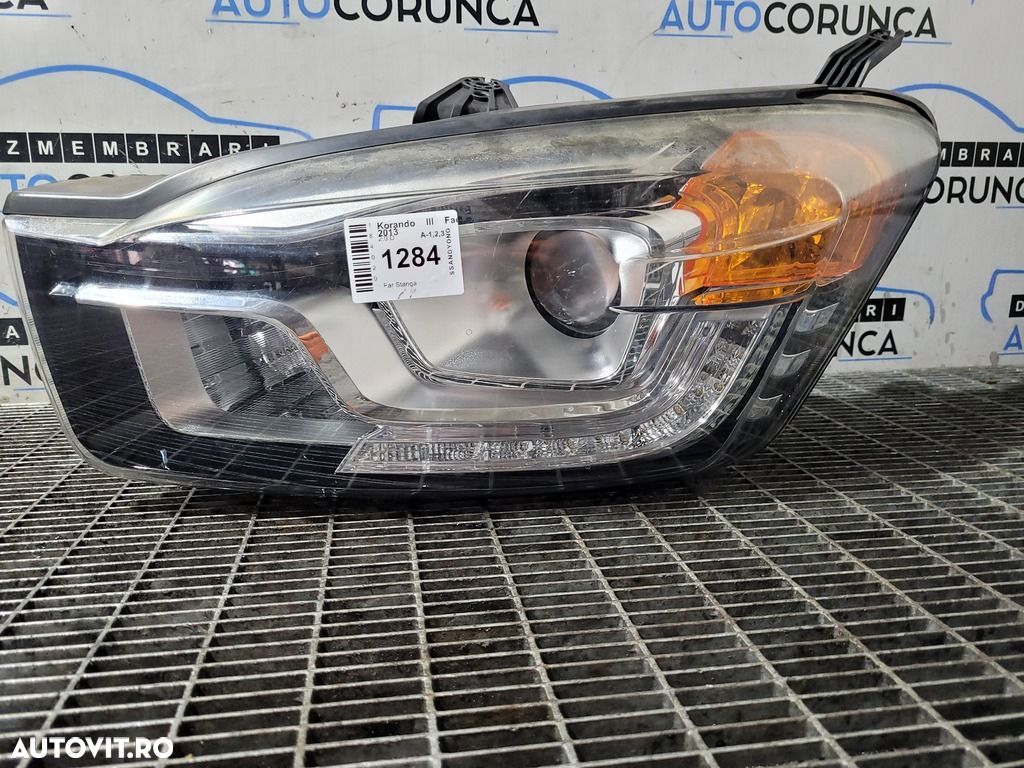Far Stanga SsangYong Korando III Facelift 2013 2013 - 2017 SUV 4 Usi (1284) Cu lupă - 1