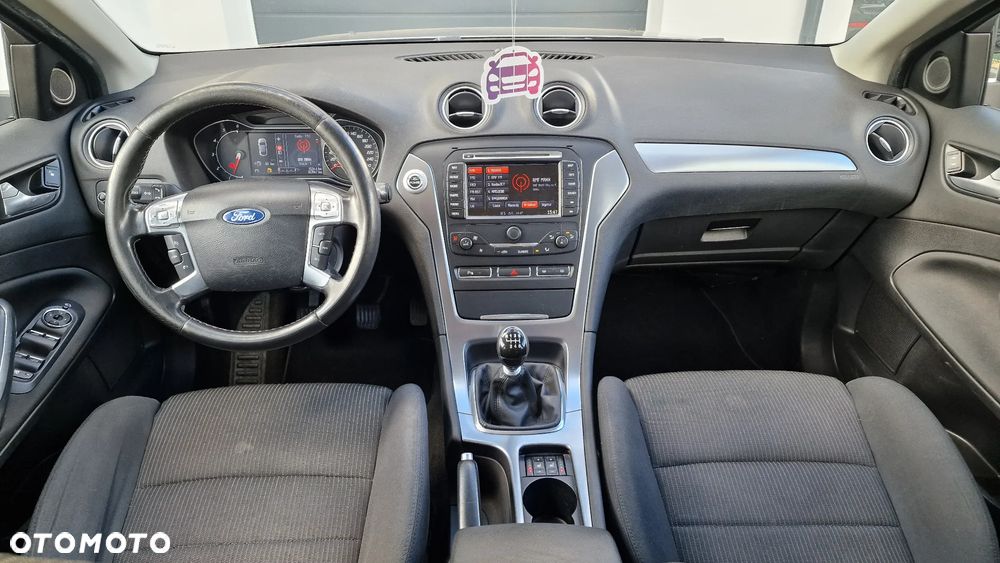 Ford Mondeo 2.0 TDCi Titanium - 31
