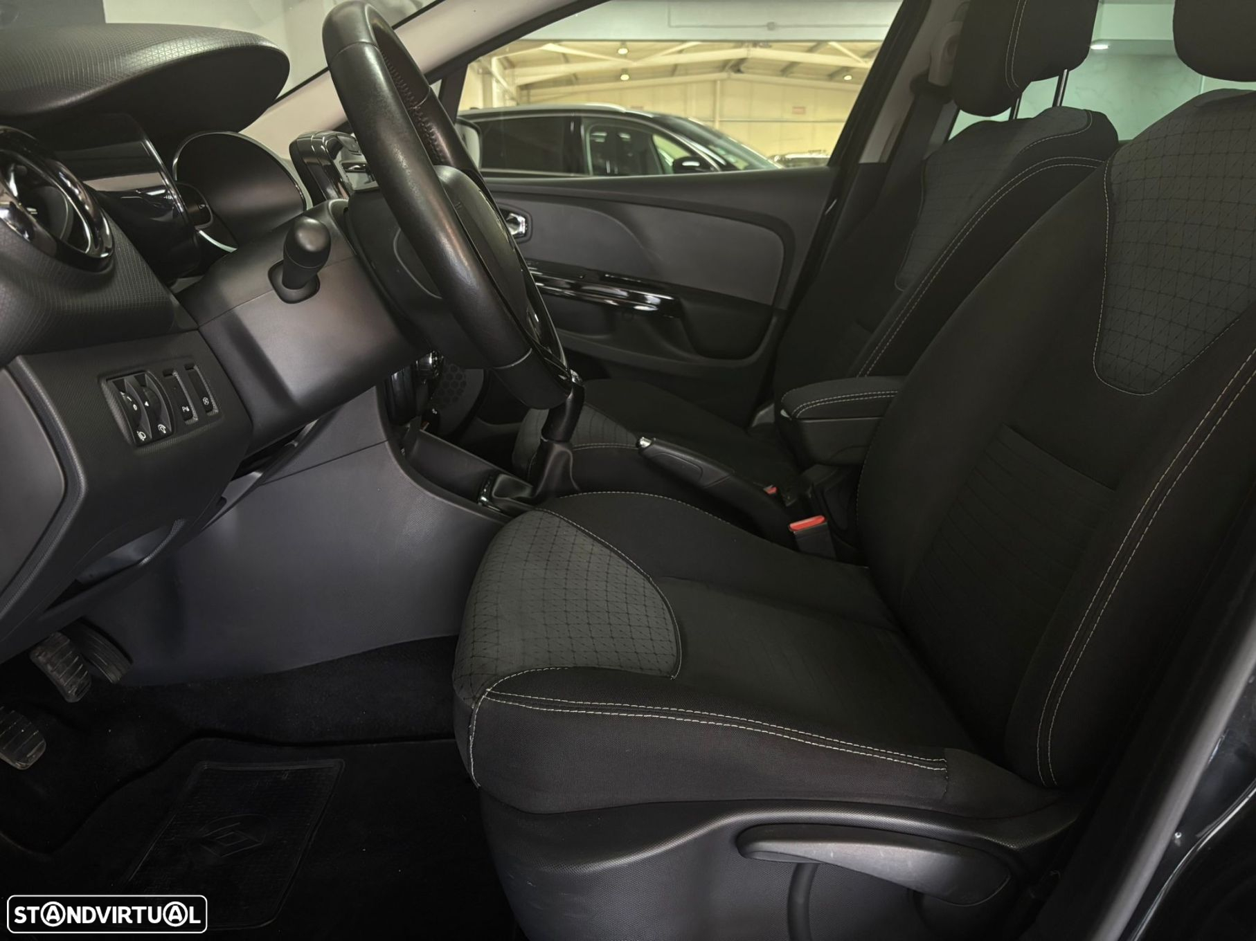 Renault Clio Sport Tourer 1.5 dCi Limited - 6