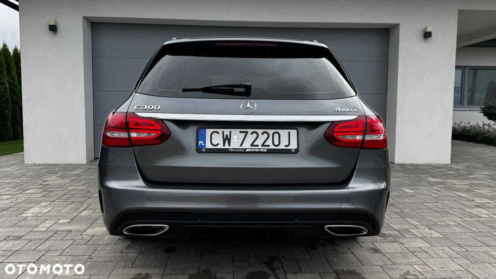 Mercedes-Benz Klasa C 300 9G-TRONIC AMG Line - 12