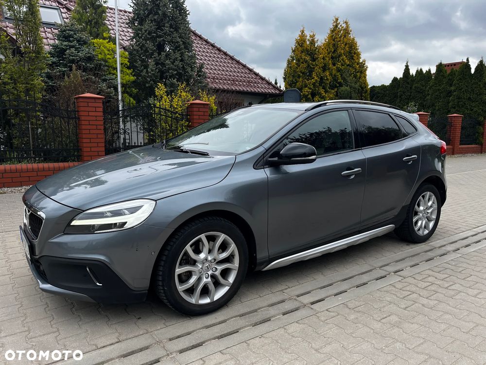 Volvo V40 Cross Country D3 Drive-E SCR Summum - 1
