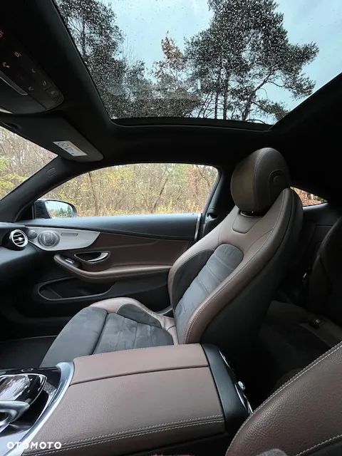 Mercedes-Benz Klasa C 300 9G-TRONIC - 13