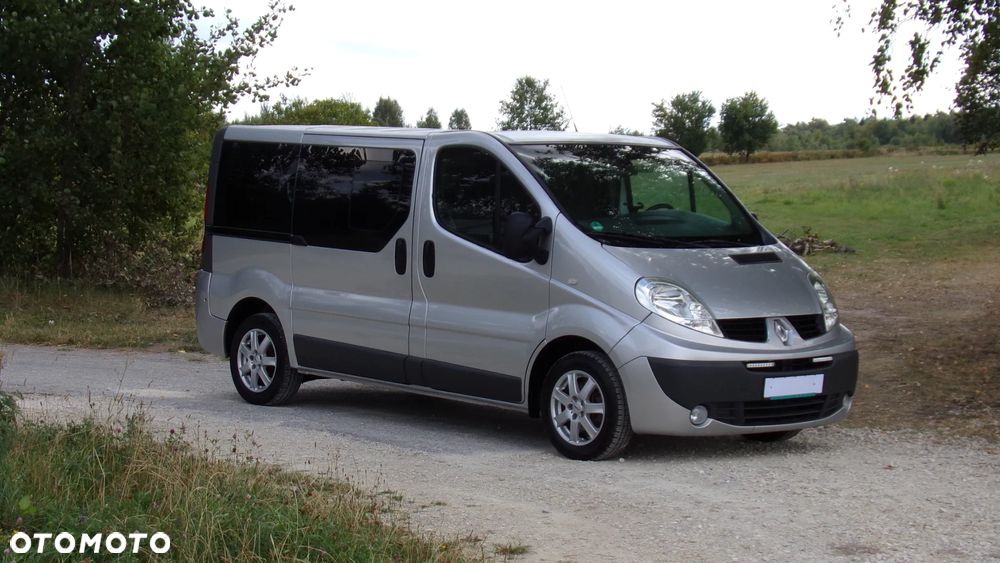 Renault Trafic 2.0 dCi 115 Passenger Expression - 4