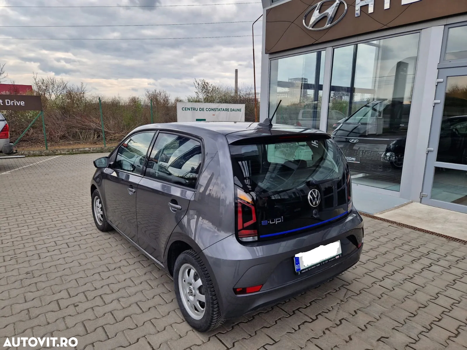 Volkswagen up! e-up! - 4