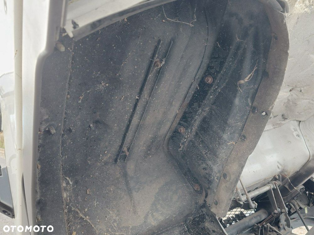 Mitsubishi Canter 3.0 (TURBO) * DMC 3.5T Kat.B * Kontener 4.2m * Winda * Możliwość montażu nowej wywrotki * Sprowadzony - 13