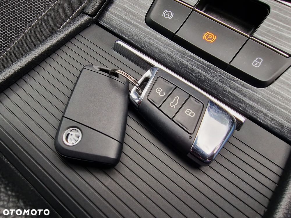 Skoda Superb 1.5 TSI DSG Style - 35