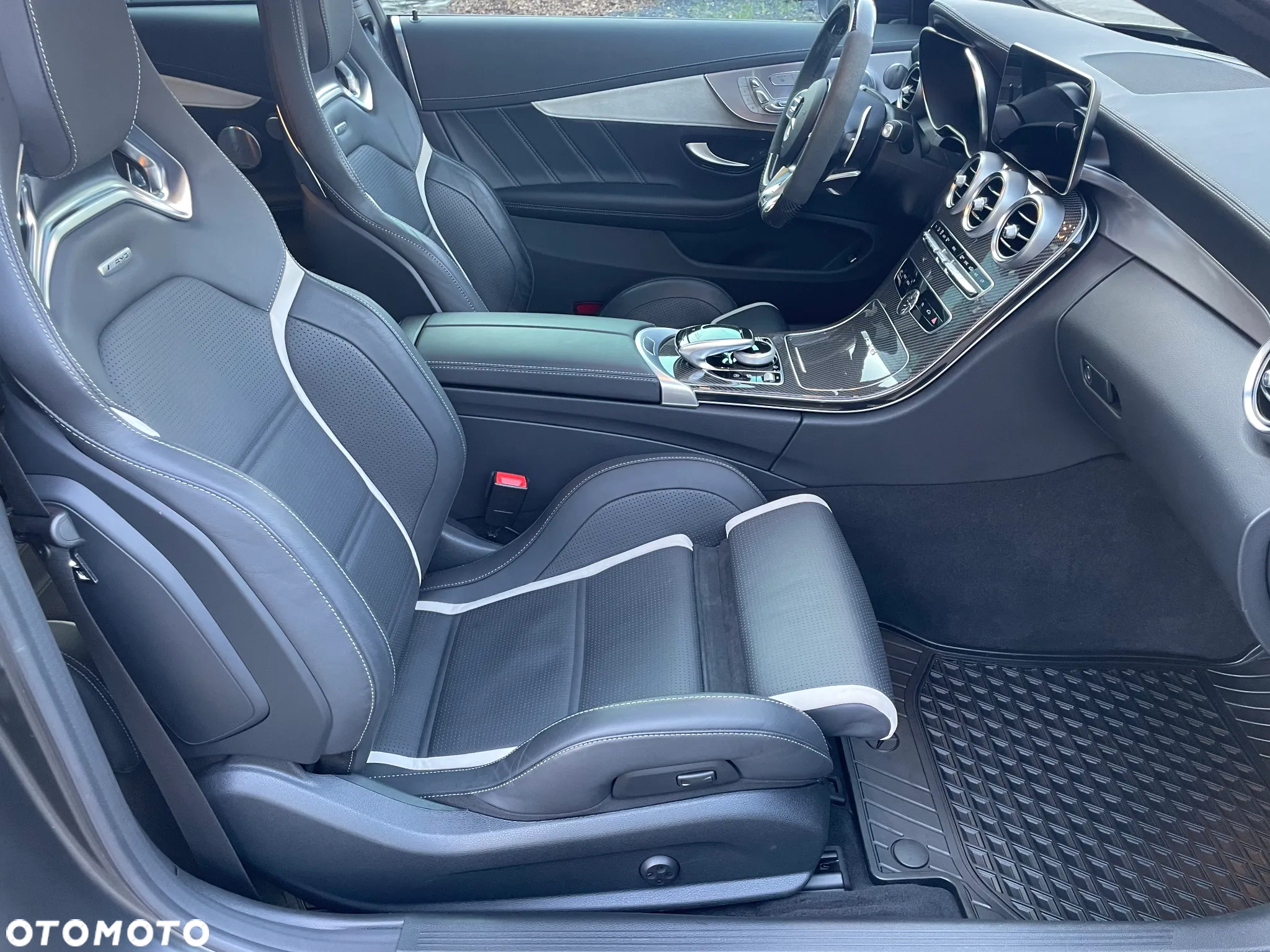 Mercedes-Benz Klasa C 63 S AMG 9G-TRONIC - 32
