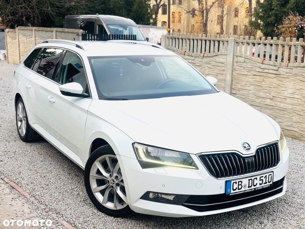 Skoda Superb Combi 2.0 TDI DSG Premium Edition - 4
