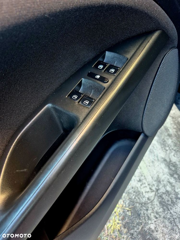 Seat Altea XL 2.0 TDI CR DPF DSG Style - 10