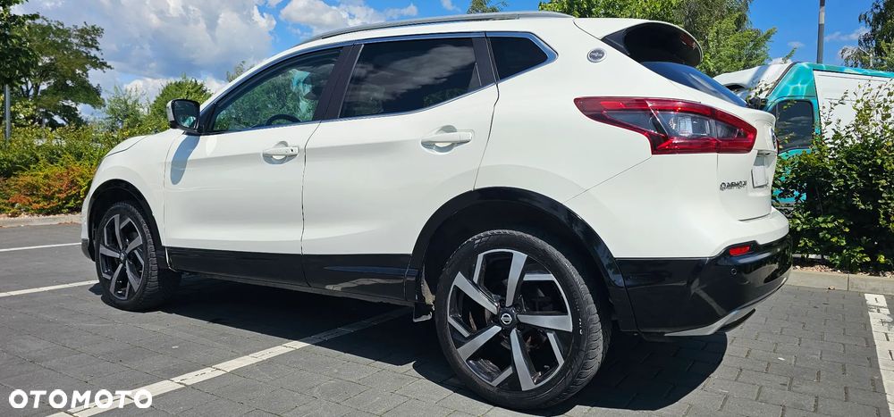 Nissan Qashqai 1.6 DCi Xtronic N-Connecta - 30