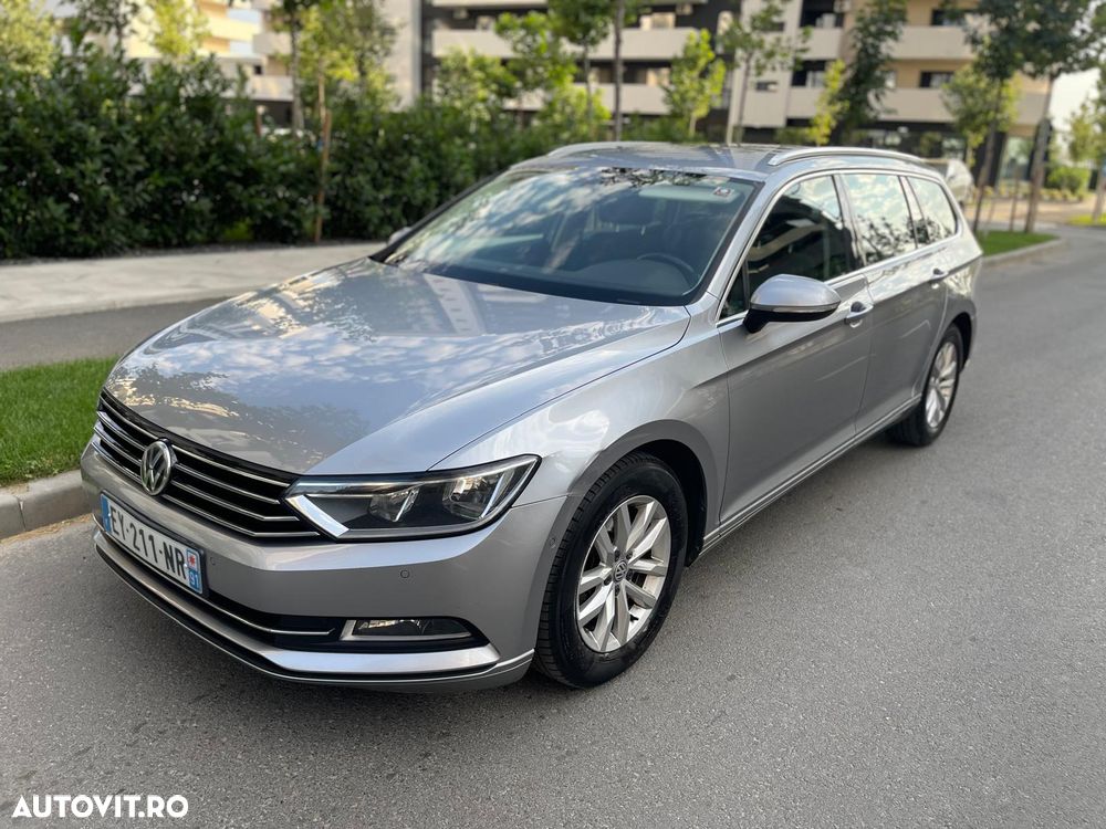 Volkswagen Passat - 1