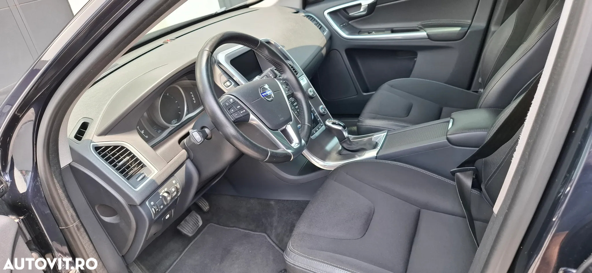 Volvo XC 60 - 35