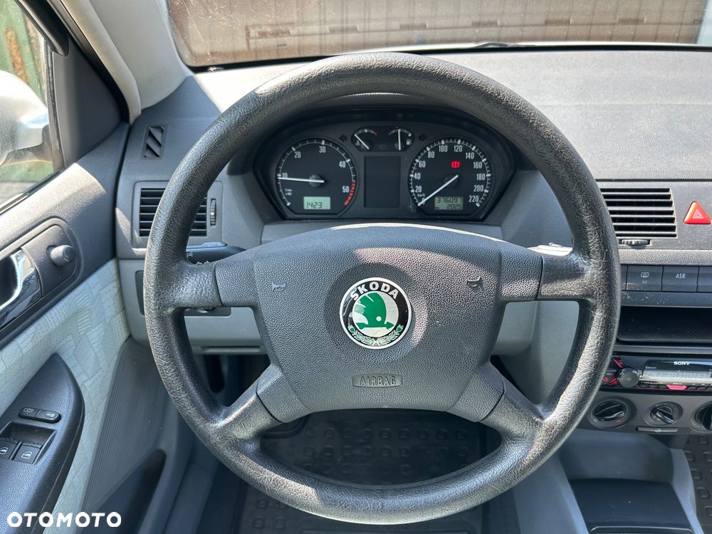 Skoda Fabia - 6