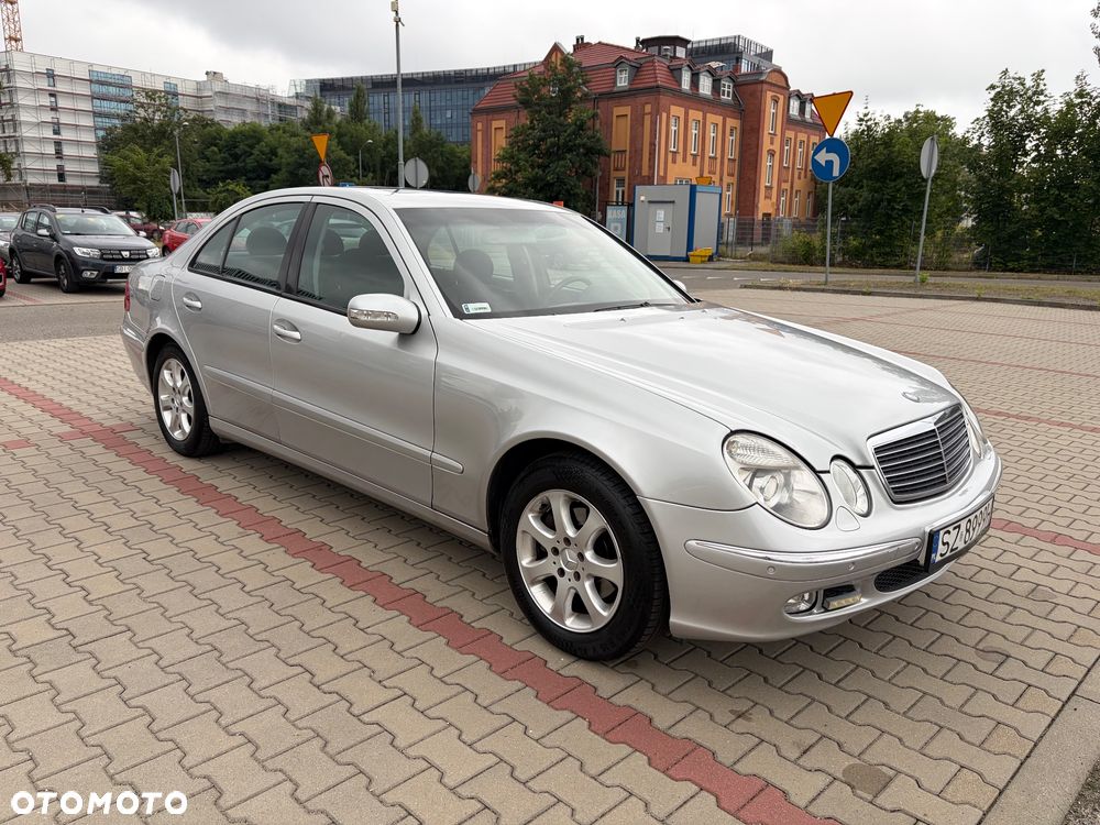 Mercedes-Benz Klasa E 200 CDI Classic - 2