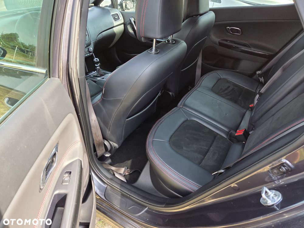 Kia Ceed 1.6 T-GDI GT-Track - 12
