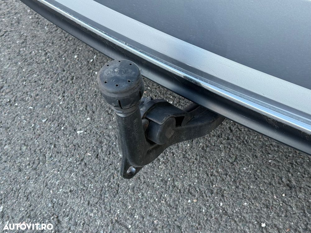 Audi A4 2.0 TDI S tronic quattro design - 28