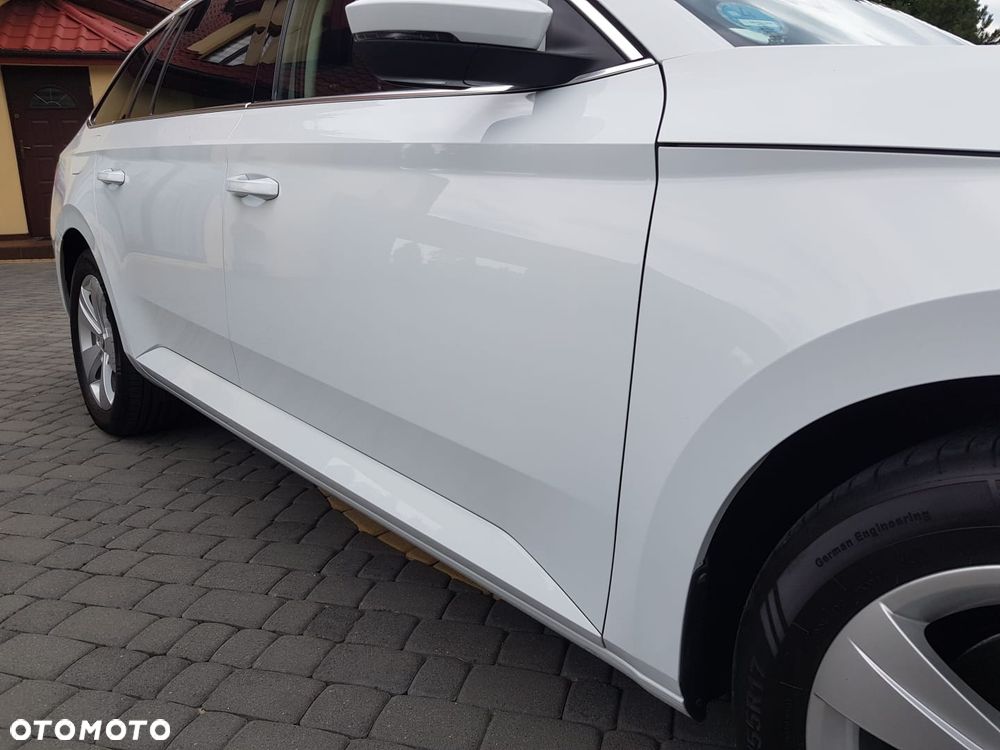Skoda Superb 2.0 TDI 4x4 DSG Ambition - 17