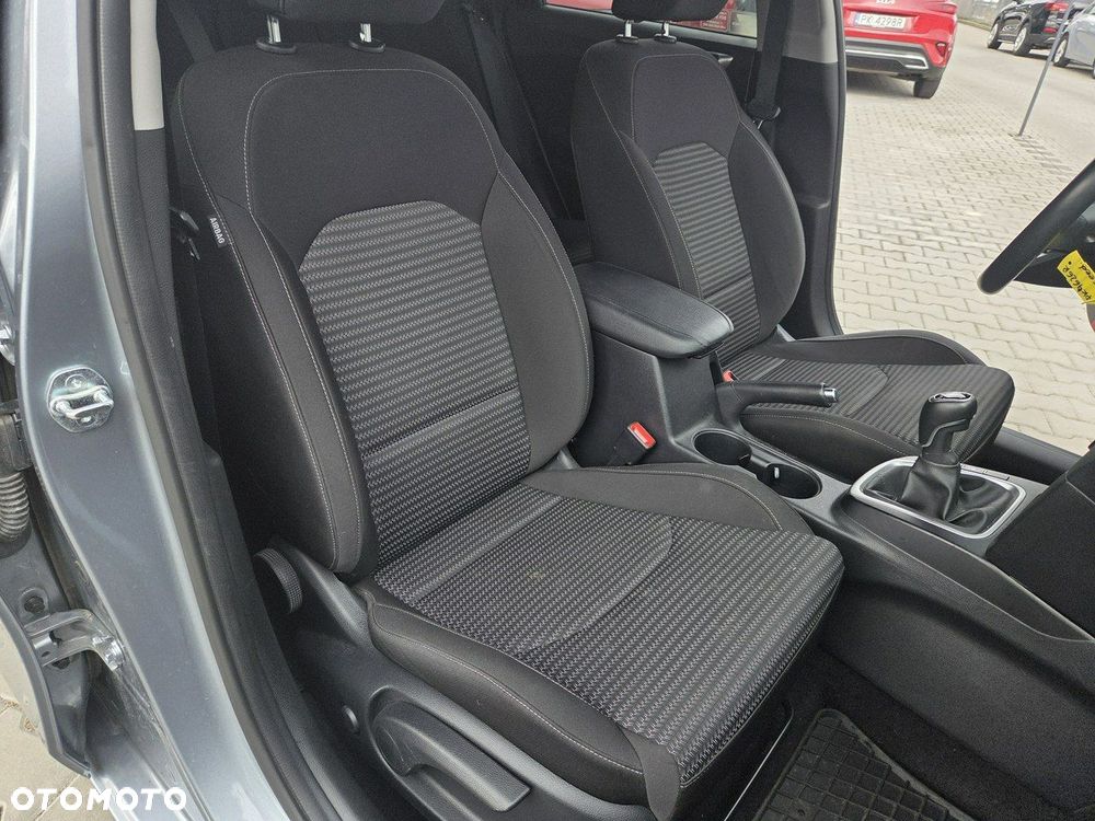 Kia Ceed 1.5 T-GDI M - 17