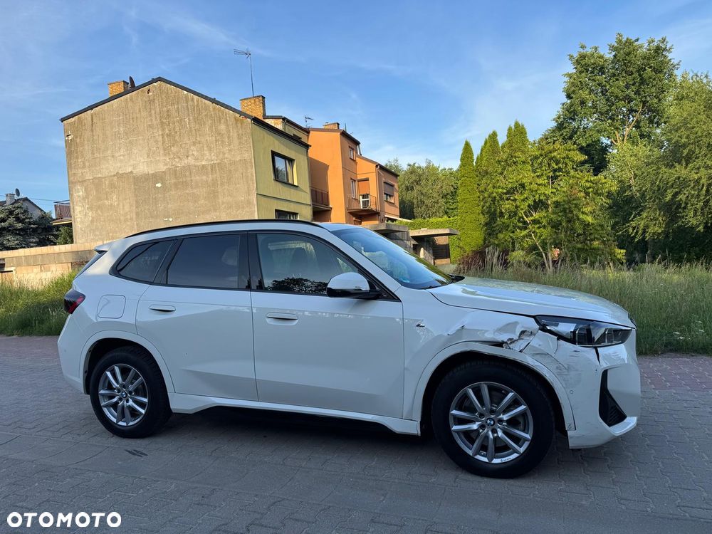 BMW X1 xDrive23d M Sportpaket - 16