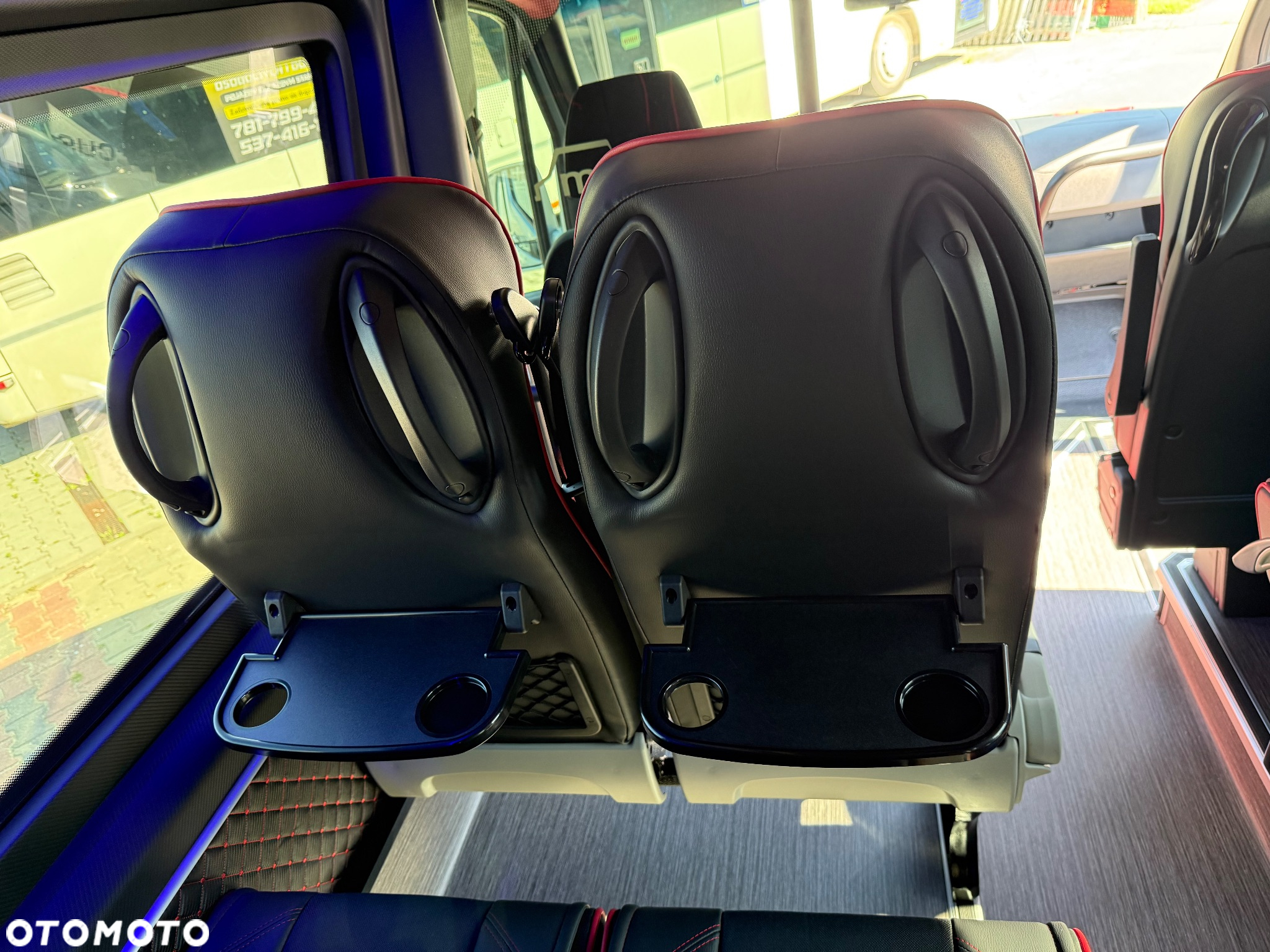 Mercedes-Benz Sprinter 519 - 20