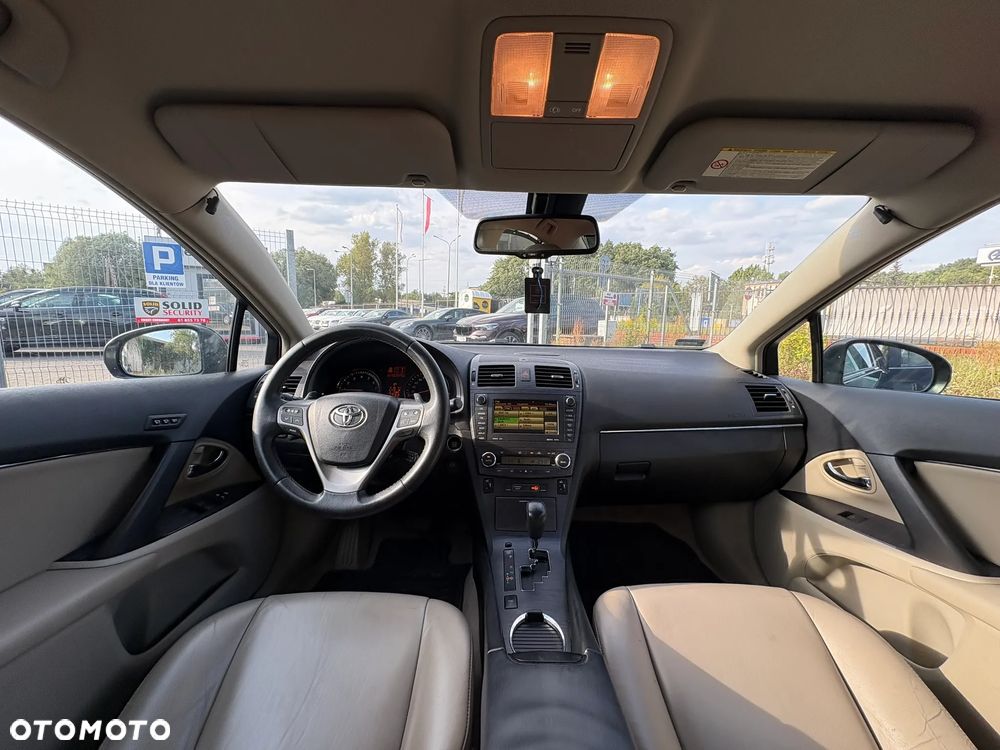Toyota Avensis 2.0 Prestige EU5 MS - 25
