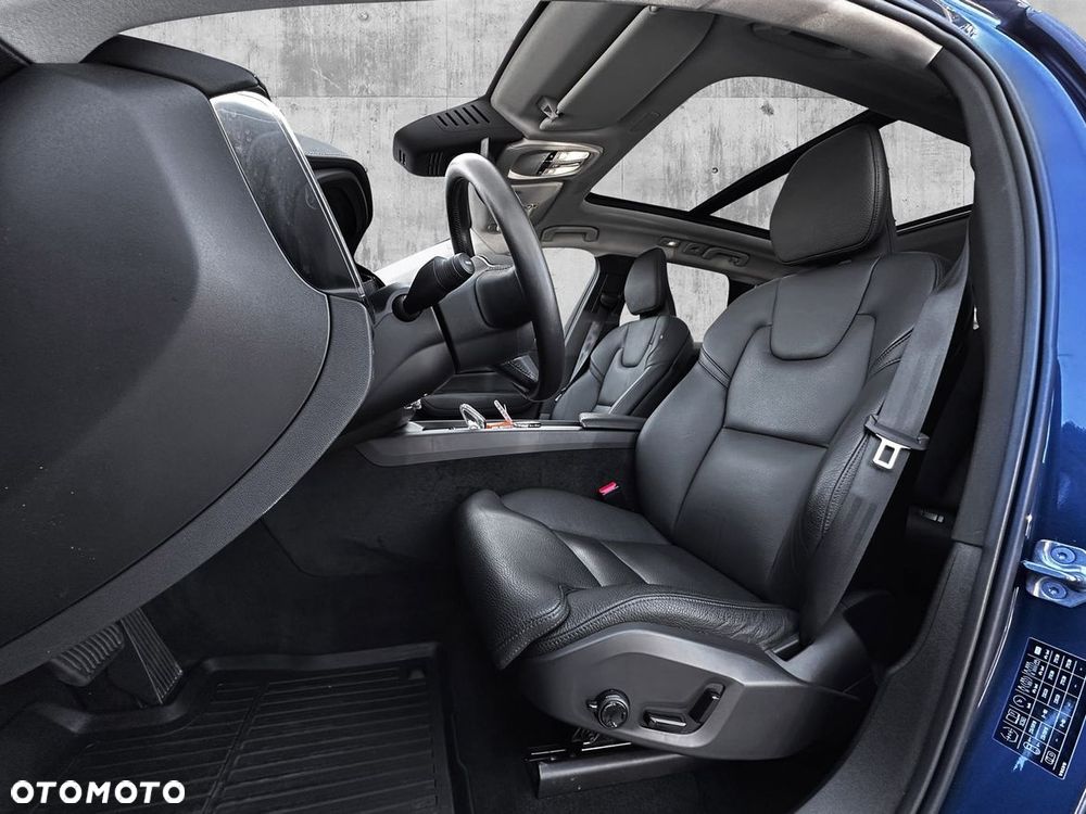Volvo XC 60 T6 AWD Core - 12