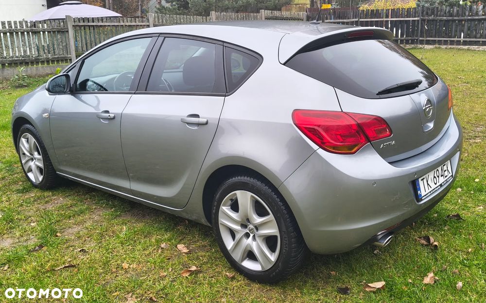 Opel Astra - 4