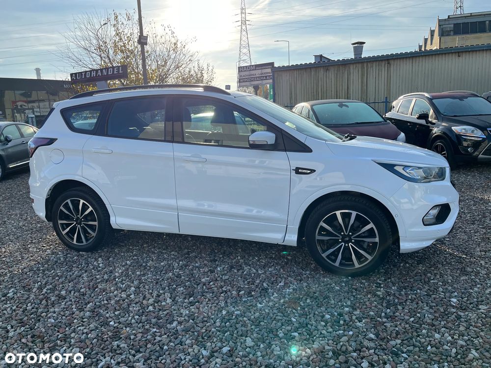 Ford Kuga 2.0 TDCi 4x4 ST-Line - 4