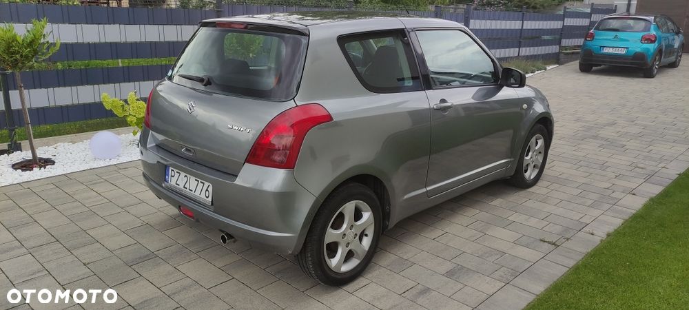 Suzuki Swift - 3