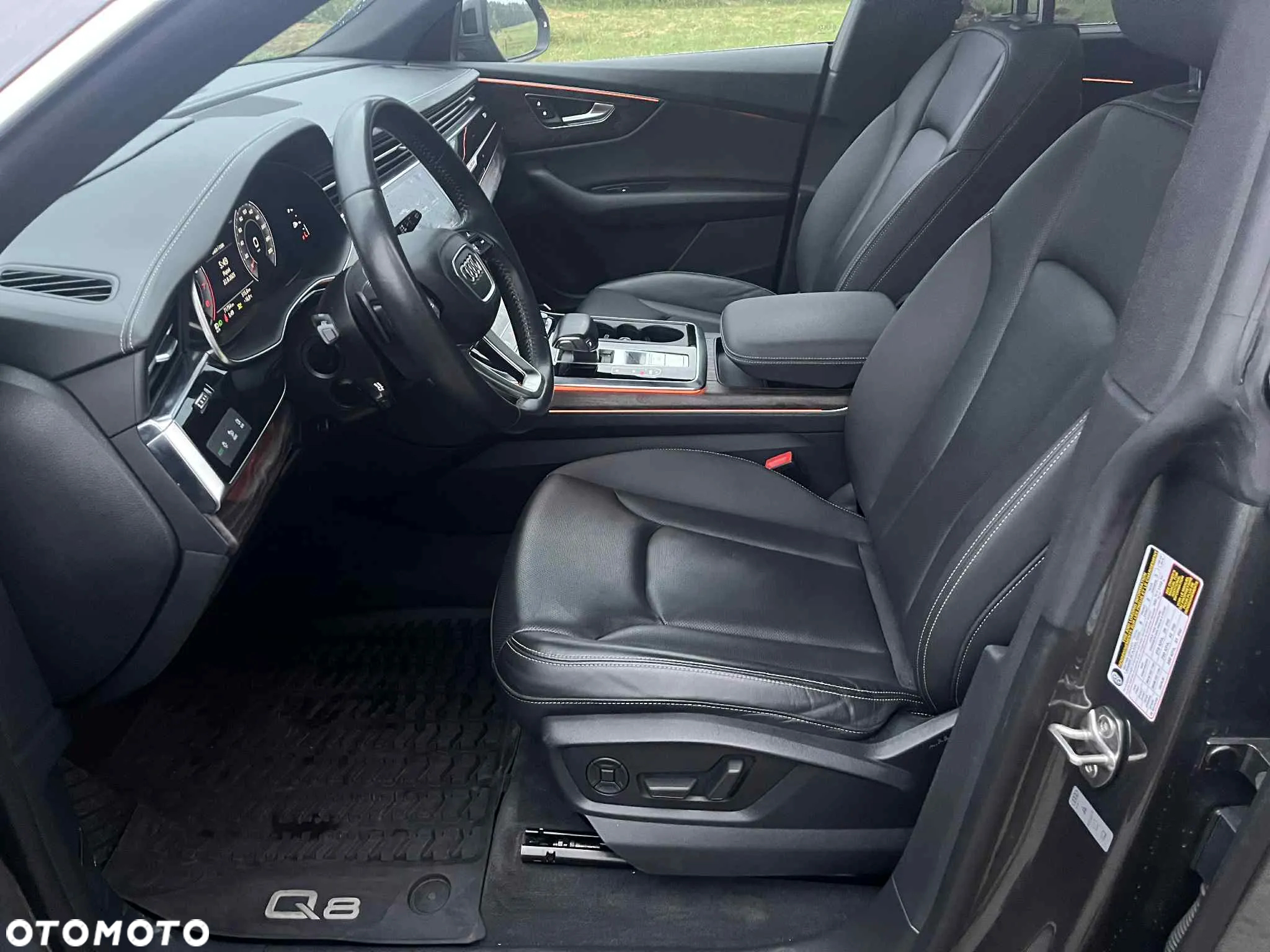 Audi Q8 - 10