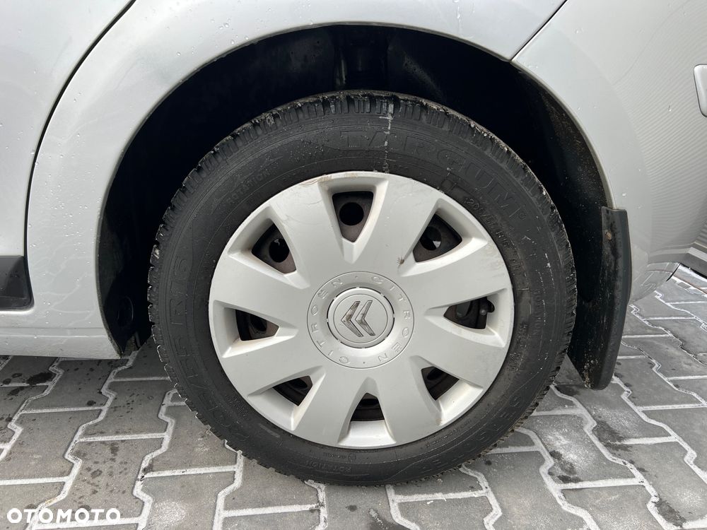 Citroën C4 1.6 16V SX - 12