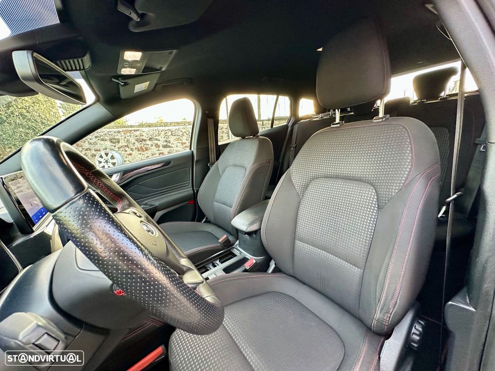 Ford Focus SW 1.0 EcoBoost Hybrid ST-LINE X - 19