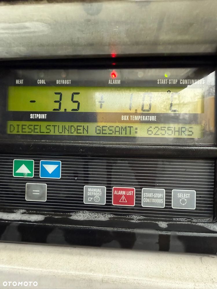 Schmitz Cargobull SKO 18 - 8