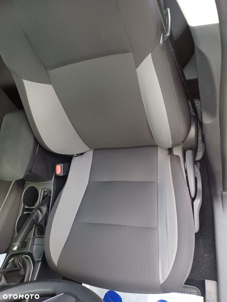Toyota Auris 1.33 VVT-i Active - 13