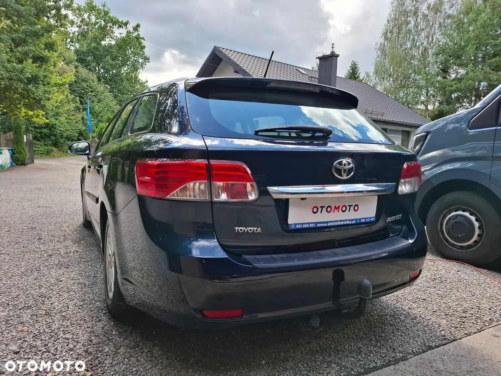 Toyota Avensis - 7