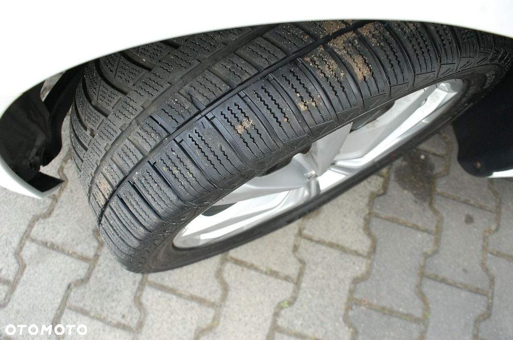 Volkswagen Golf - 8