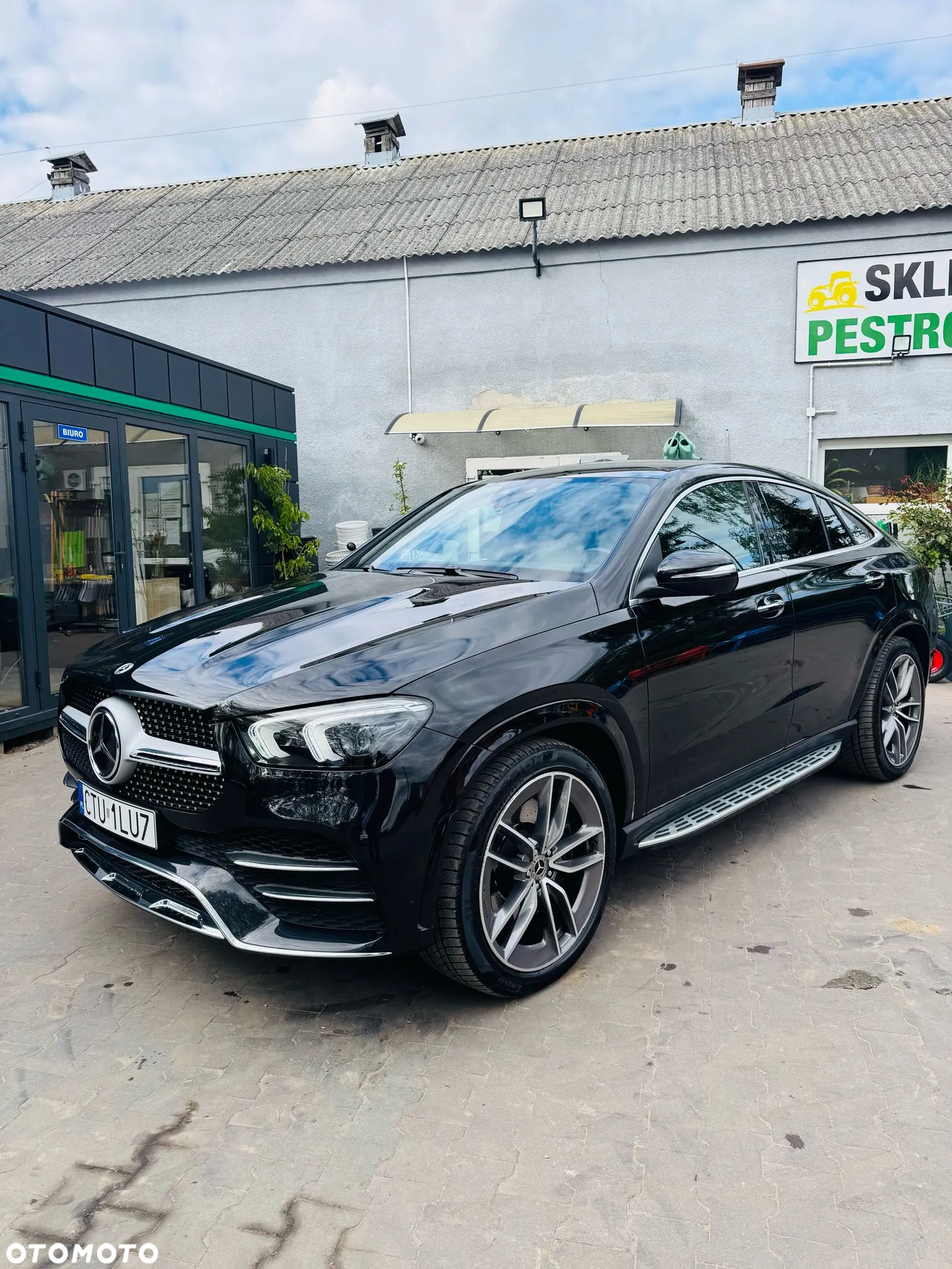 Mercedes-Benz GLE - 14