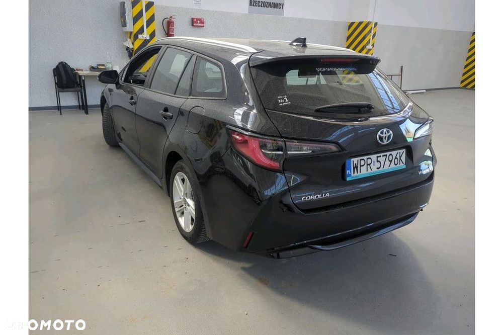Toyota Corolla - 2
